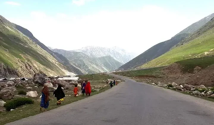 Naran Distance from Islamabad, Lahore, Karachi — How to Reach Naran Kaghan 2026