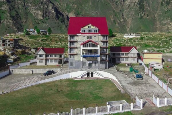 Hummingbird Resort & Executive Suites property photo