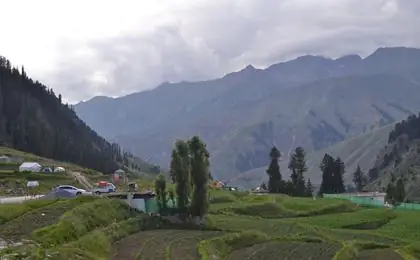 Representative scenery near Naran Bazaar