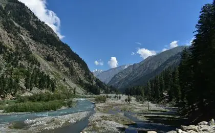 Representative scenery near Jheel Road, Katha, Naran