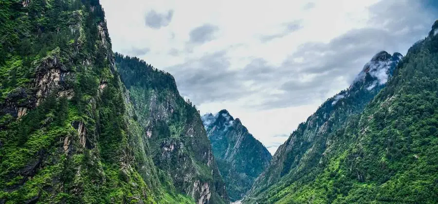 Naran + Neelum Valley Kashmir 4-Day — Naran Kaghan Valley, Pakistan